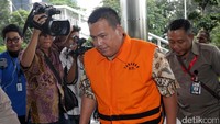 Dirut PT Mahkota Negara, Marisi Matondang usai menjalani pemeriksaan sebagai tersangka di KPK, Jakarta, Selasa (21/3/2017).