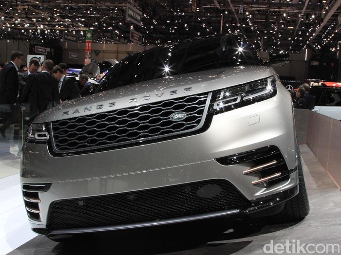 Intip Kecantikan dan Kemewahan Mobil Inggris Ini Yuk..