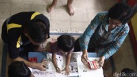 Program sosial WorkBook tersebut untuk mendukung pendidikan anak Indonesia.