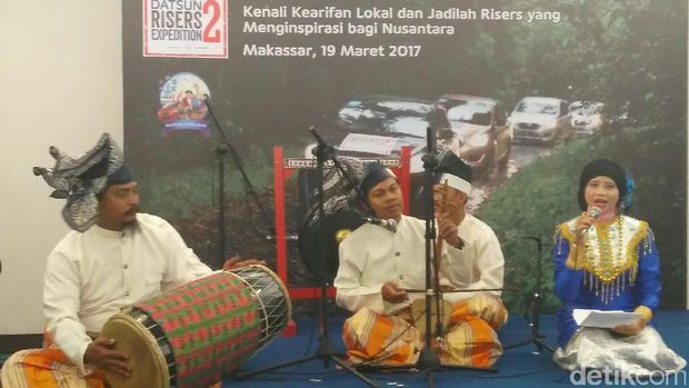 Risers Datsun Eksplorasi Seni Bertutur Sinrilik Khas Makassar