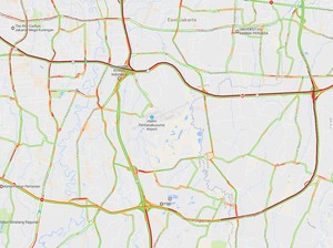Hujan dan Truk Mogok, Lalin Tol Dalam Kota Macet Parah