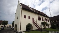 Salah satu bentuk bangunan yang khas di Fort Rotterdam.