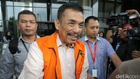 Sidang pun akan diselenggarakan di Pengadilan Negeri Tindak Pidana Korupsi (PN Tipikor) Surabaya.