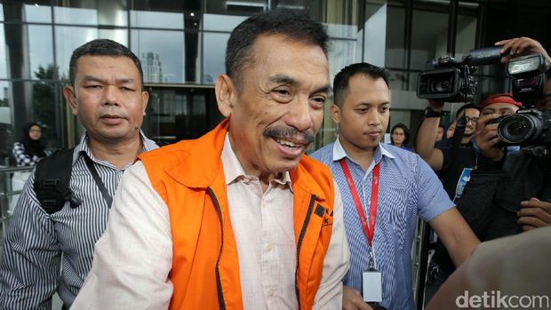 Berkas perkara Wali Kota Madiun nonaktif Bambang Irianto telah dirampungkan KPK. Rencananya, Bambang akan dipindah ke Surabaya untuk menjalani persidangan di sana.