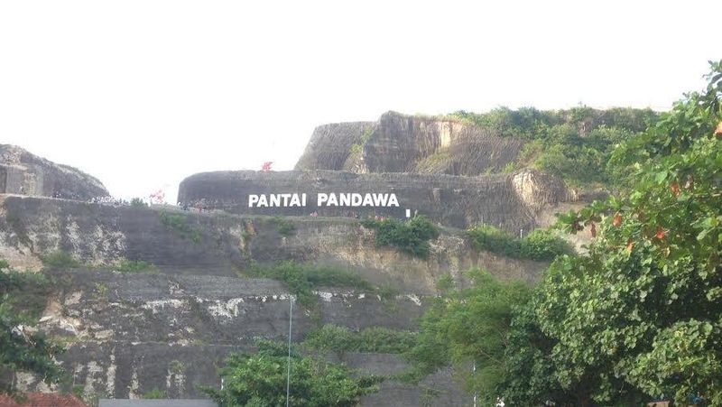 Sore Sore Di Bali Ke Pandawa Saja