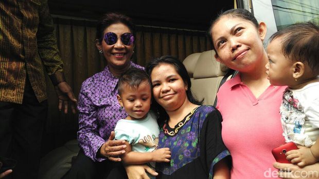 Makan Bakso di Kolaka, Susi Borong 20 Mangkok