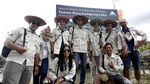 Risers Datsun Menyusuri Sungai dan Perbukitan