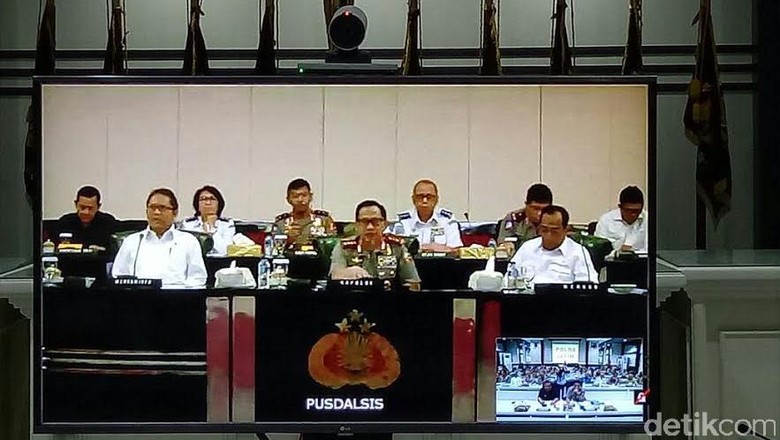 Kapolri Apresiasi Penanganan Konflik Angkutan Online di Jatim Kapolri Apresiasi Penanganan Konflik Angkutan Online di Jatim