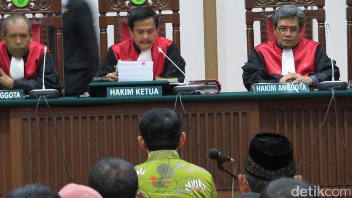 Pengacara Ahok Putar Video Gus Dur soal Pilgub di Persidangan