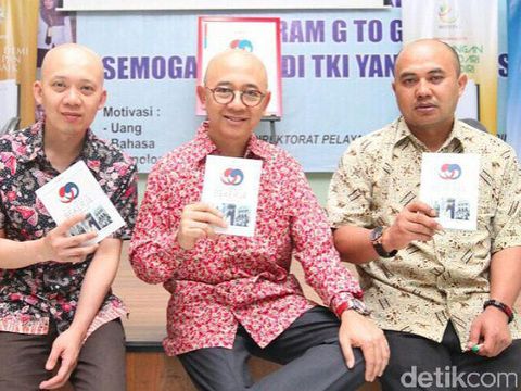 Dari kanan ke kiri: Suray, Aji Surya, dan Wawan