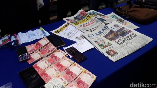 Peras Kepala Desa, Dua Wartawan Ditangkap Polisi Bojonegoro