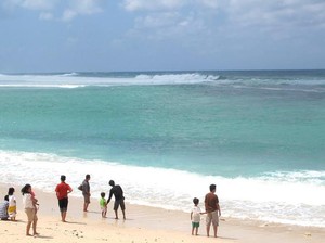 Liburan Akhir Tahun, Wisatawan Diminta Update Info BMKG