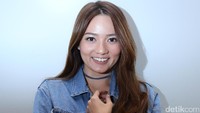 Meskipun bergenre komedi namun film itu sarat ilmu akan pria dan patah hati.