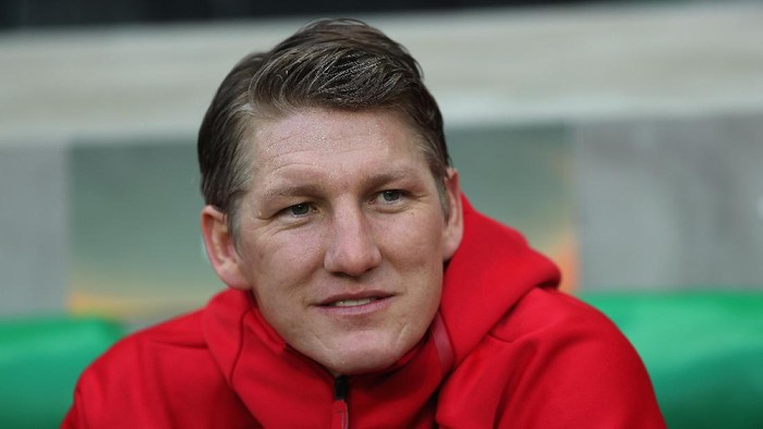 SAINT-ETIENNE, FRANCE - FEBRUARY 22:  Bastian Schweinsteiger of Manchester United during the UEFA Europa League Round of 32 second leg match between AS Saint-Etienne and Manchester United at Stade Geoffroy-Guichard on February 22, 2017 in Saint-Etienne, France.  (Photo by Christopher Lee/Getty Images)