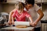 Apa Benar Masak Bareng Anak Itu Repot? Ini Kata Para <i>Chef</i>