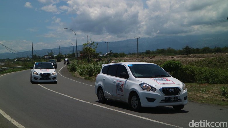 Risers Sumringah Susuri Pesisir Selatan Sulawesi dengan Datsun