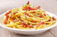 Makan Siang dengan Spaghetti Carbonara yang Gurih Creamy di Tempat Ini Yuk!