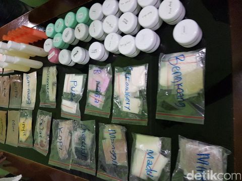 Polisi Gerebek Pabrik Kosmetik Rumahan Ilegal di Serang