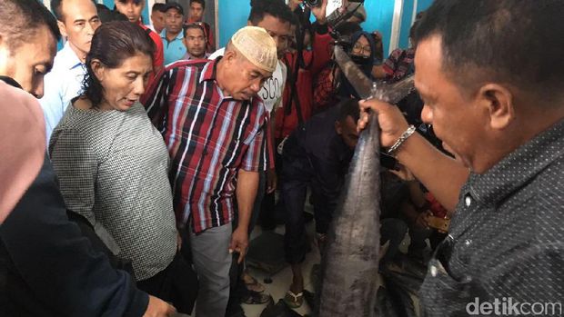 Menteri Susi di Tempat Pelelangan Ikan