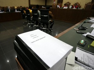 Mantan Panitia Pengadaan Akui Terima Duit Korupsi Alkes
