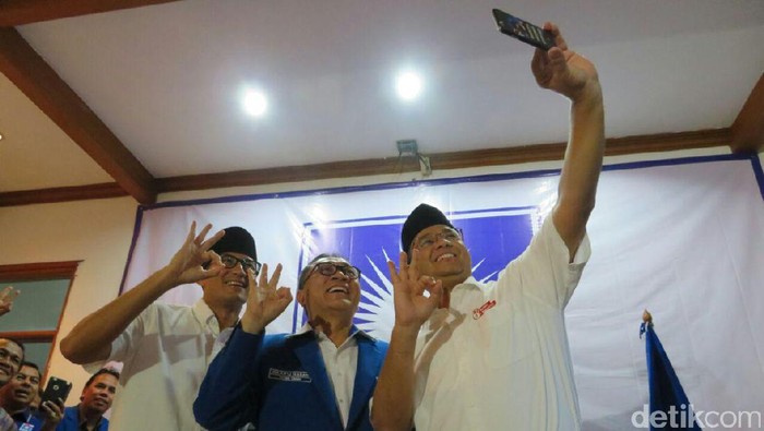 Beri Dukungan, Ketum PAN Minta Anies-Sandi Jadi Matahari