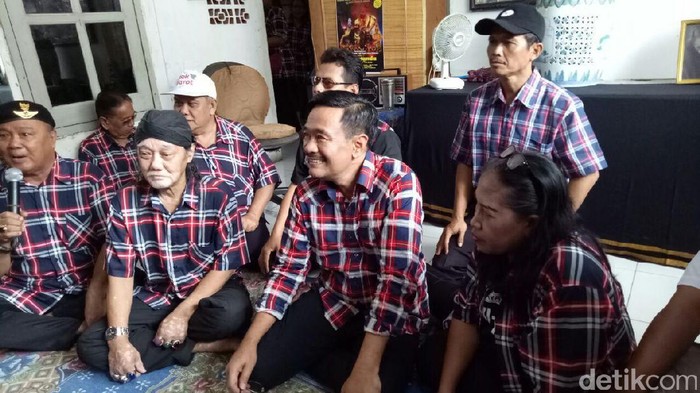 KJL vs Tunjangan Lansia dari Anies, Djarot: Biar Warga yang Nilai
