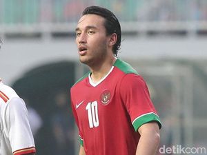 Wow, Ezra Walian Main Bola Sejak Umur 4 Tahun! Ini Manfaat Rutin Gocek Bola