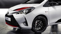 Mobil menggunakan roda BBS multi-spoke 17 inci berwarna hitam serta sayap dengan warna yang sama semakin menambah kesan sporty dari mobil ini. Foto: Toyota Eropa