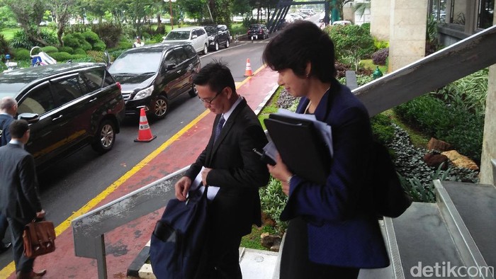 Perwakilan S&P Irit Bicara Tinggalkan Kantor Darmin