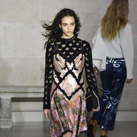 PARIS, FRANCE - MARCH 07: A model walks the runway during the Louis Vuitton show as part of the Paris Fashion Week Womenswear Fall/Winter 2017/2018 on March 7, 2017 in Paris, France. (Photo by Pascal Le Segretain/Getty Images)