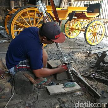Mengunjungi Bengkel Andong 'Arjuna' di Sleman yang Laris Manis