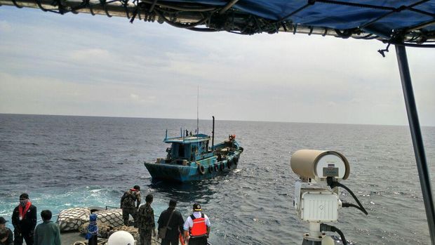 KKP dan Bakamla tangkap kapal ikan berbendera Vietnam di Natuna 