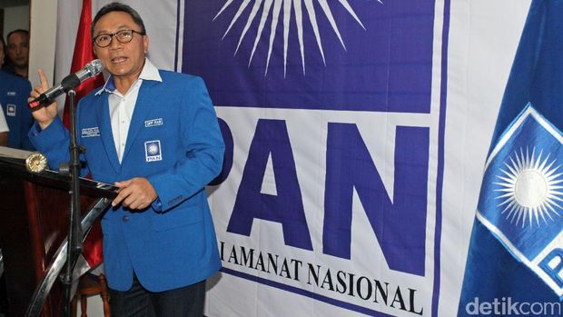 Dewan Pengurus Pusat (DPP) Partai Amanat Nasional (PAN) mendeklarasikan dukungannya ke Cagub-Cawagub Anies Rasyid Baswedan-Sandiaga Salahudin Uno. Deklarasi dukungan digelar di Kantor DPP PAN, Jalan Senopati No. 113, Kebayoran Baru, Jakarta, Selatan, Rabu (22/3/2017).