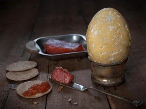Bukan dari Cokelat,  Telur Paskah Ini Dibuat dari Keju yang Lezat!