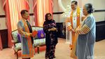 Putri Thailand Serahkan Gelar Doktor Honoris Causa ke Wapres JK