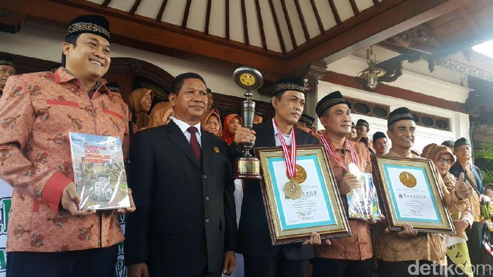 Berangkatkan 1.046 Jemaah Sehari, Biro Perjalanan Ini Pecahkan Rekor