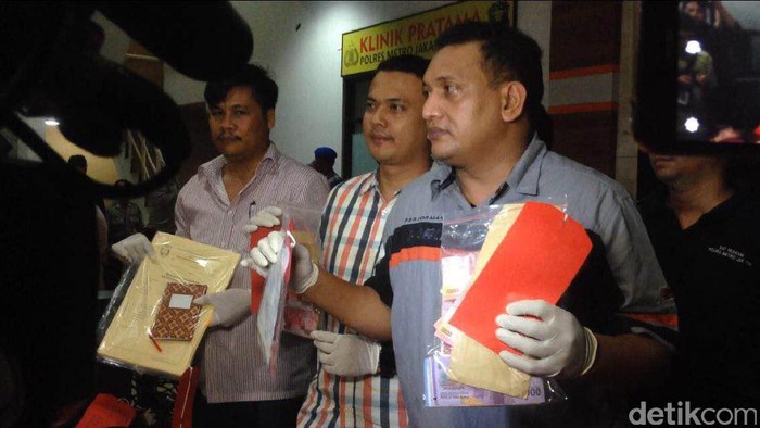 OTT 2 PNS Pemeras Pemilik Ruko, Polisi Sita Duit Total Rp 21 Juta