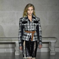 PARIS, FRANCE - MARCH 07: A model walks the runway during the Louis Vuitton show as part of the Paris Fashion Week Womenswear Fall/Winter 2017/2018 on March 7, 2017 in Paris, France. (Photo by Pascal Le Segretain/Getty Images)