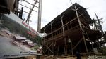 Melihat Pembuatan Kapal Phinisi Miliaran Rupiah