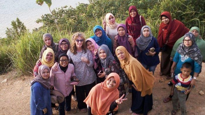 Cerita Relawan Australia di Indonesia Ailee Ashton