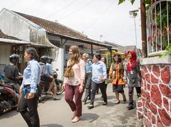 Heran, Istri Orang Terkaya Dunia Penampilannya Seperti Ini