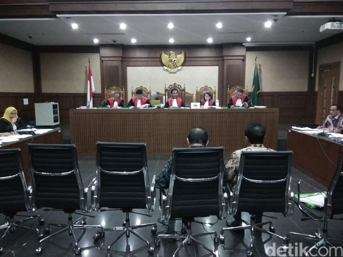 2 Eks Wakil Ketua Komisi II DPR Tegaskan Tak Kenal Andi Narogong