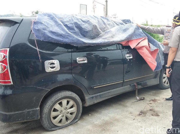 Ini Mobil Terduga Teroris di Cilegon, Bodi Berlubang karena Didor