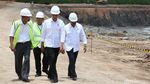 Jokowi dan Menteri PUPR Tinjau Bendungan Batam