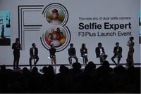 Group Selfie: Tren Terbaru yang dihadirkan OPPO F3 Plus