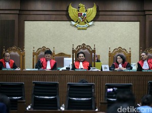 Miryam Haryani Dikonfrontasi dengan 3 Penyidik KPK