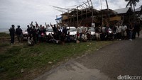 Usai mengunjungi SD, destinasi terakhir para risers adalah mengunjungi pembuatan kapal Phinisi, kapal layar tradisional kebanggaan masyarakat Sulawesi Selatan, di Tana Lemo, Kecamatan Bonto Bahari, Kabupaten Bulukumba.