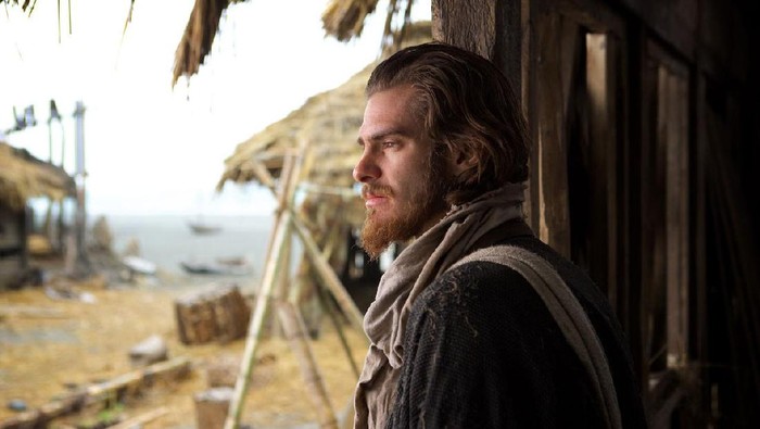 Main di Silence, Andrew Garfield Alami Pergulatan Iman