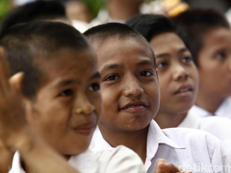 Keceriaan Murid SD di Pelosok Bulukumba
