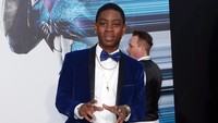RJ Cyler memerankan sosok Billy sebagai Ranger Biru. Foto: Frederick M. Brown/Getty Images